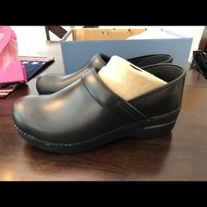 Dansko clog size 39